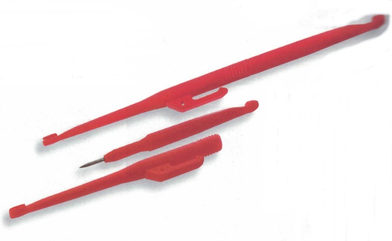 HAKEN und ZUBEHÖR   